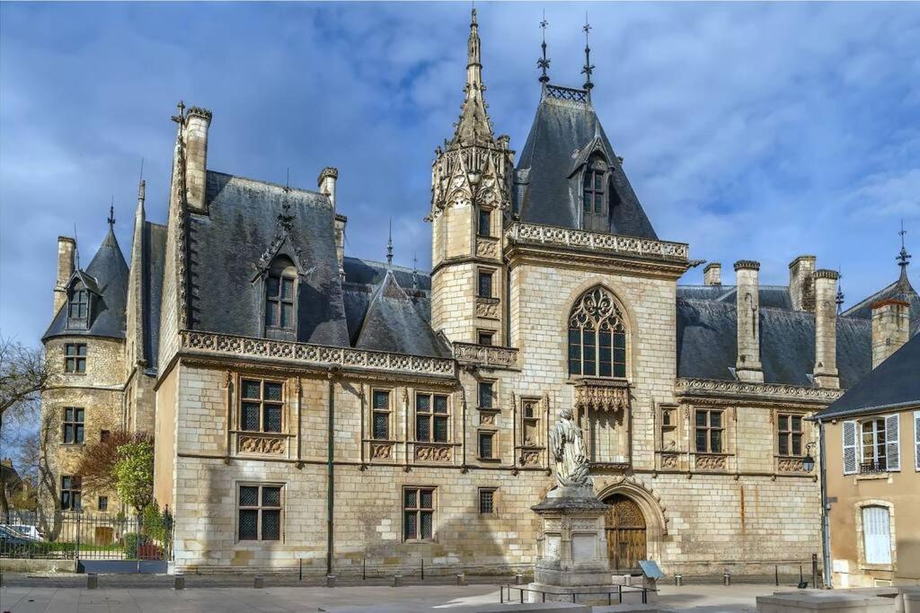 Appart 2 Pieces 35M2,Centre Ville, Parking Gratuit Bourges Luaran gambar
